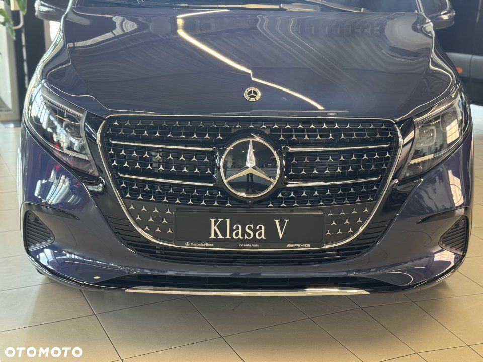 Mercedes-Benz Klasa V - 4