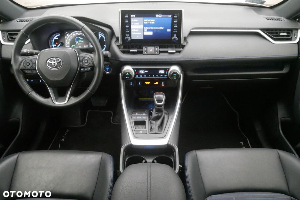 Toyota RAV4 - 8