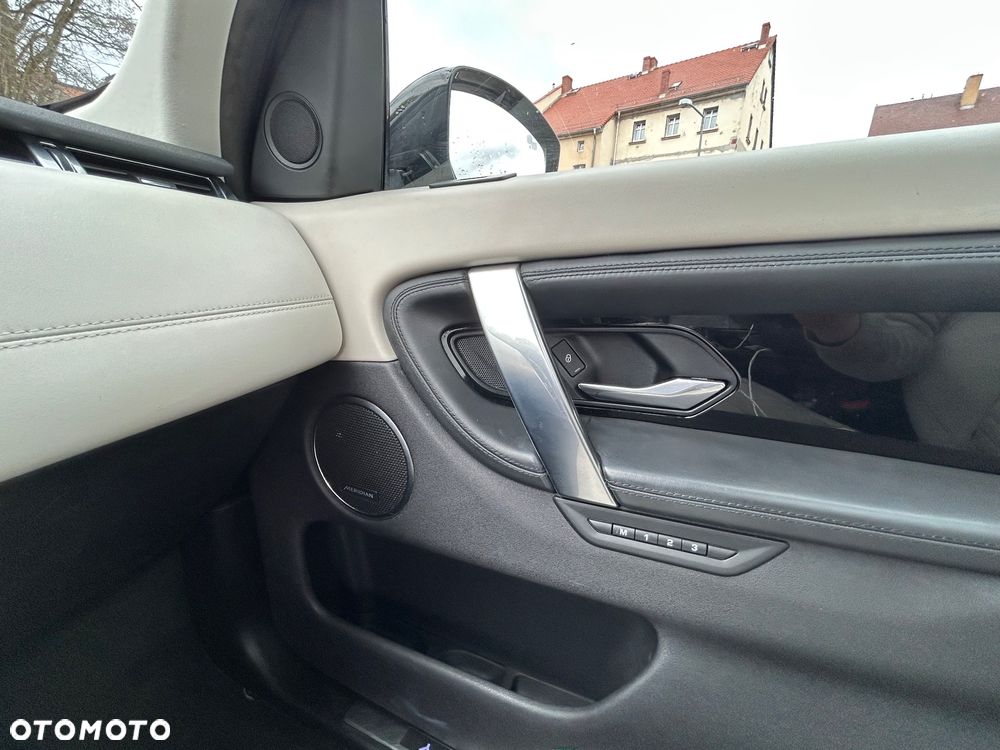 Land Rover Discovery Sport 2.0 P200 mHEV HSE - 14
