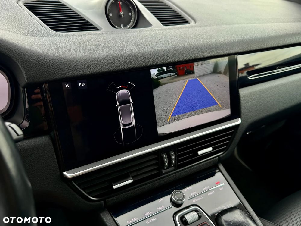 Porsche Cayenne Tiptronic S - 13