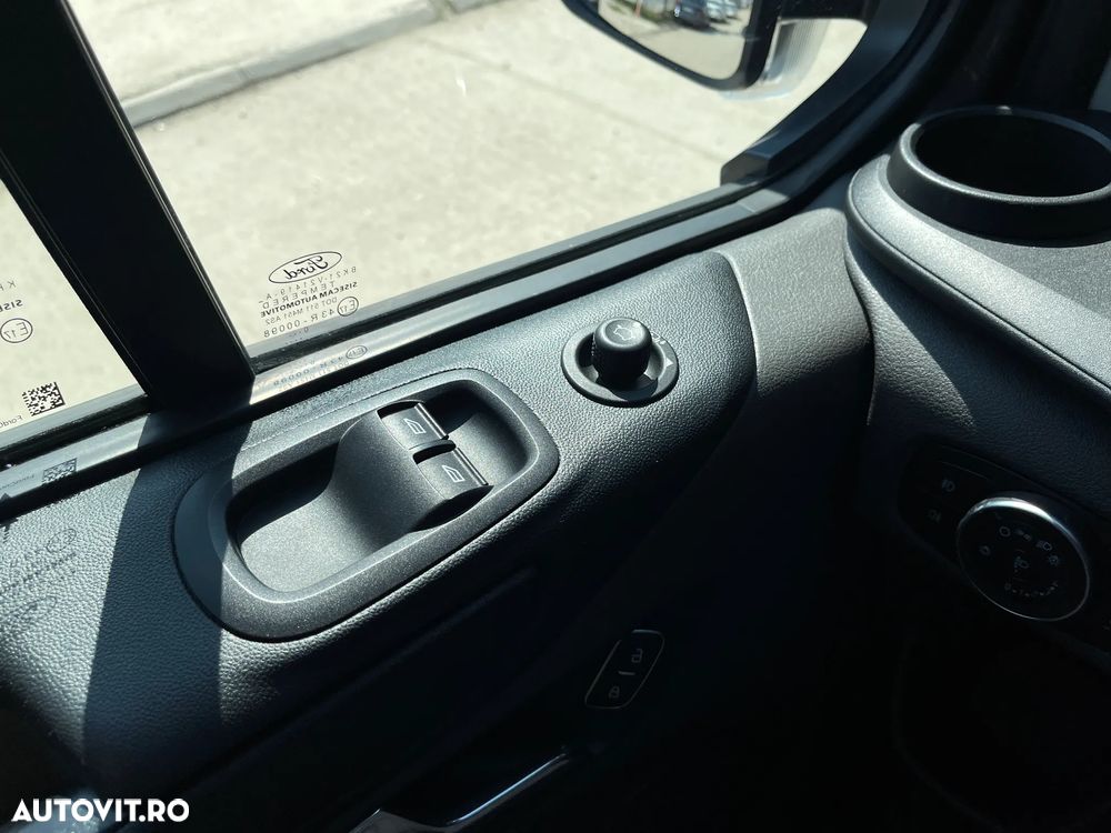 Ford Transit Custom Kombi 320 2.0 EcoBlue 130 CP L2H1 Trend - 15