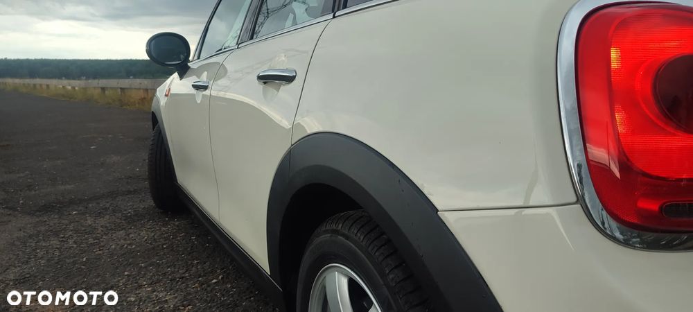 MINI Cooper Standard - 14
