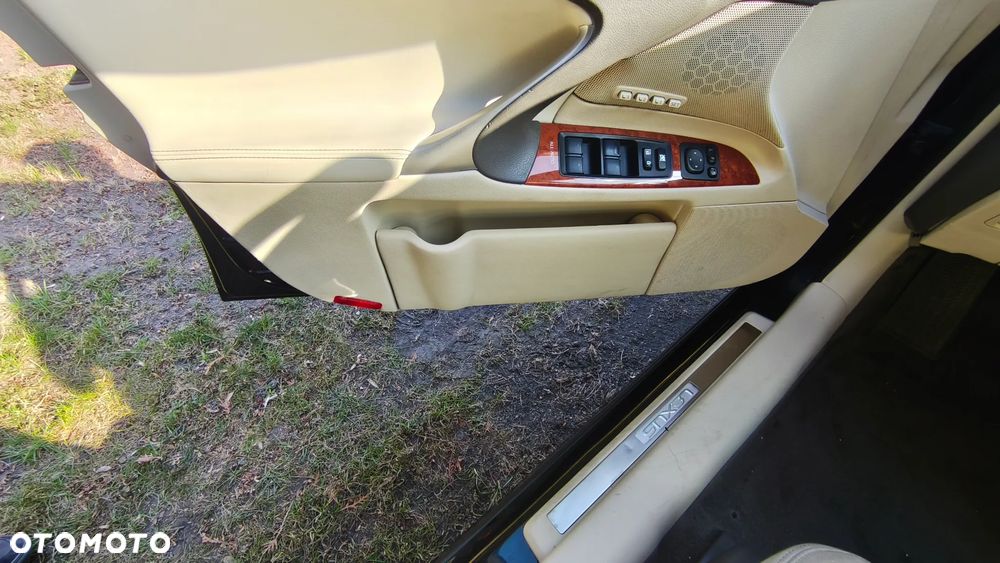 Lexus IS 220 D Elegance - 16