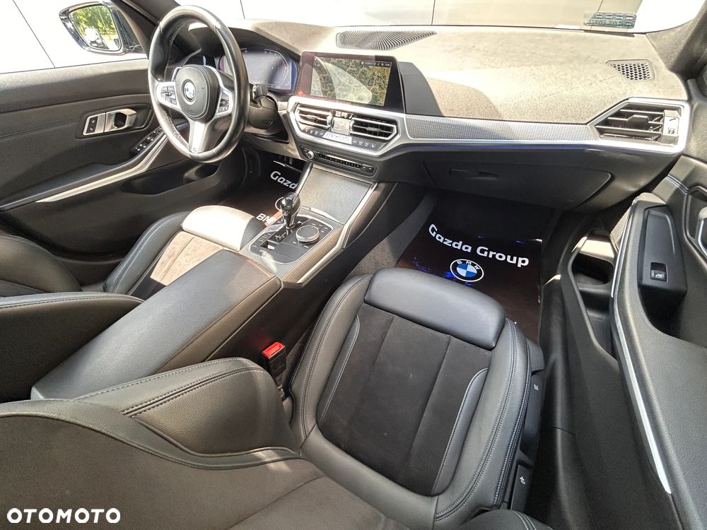 BMW Seria 3 330i xDrive M Sport sport - 28