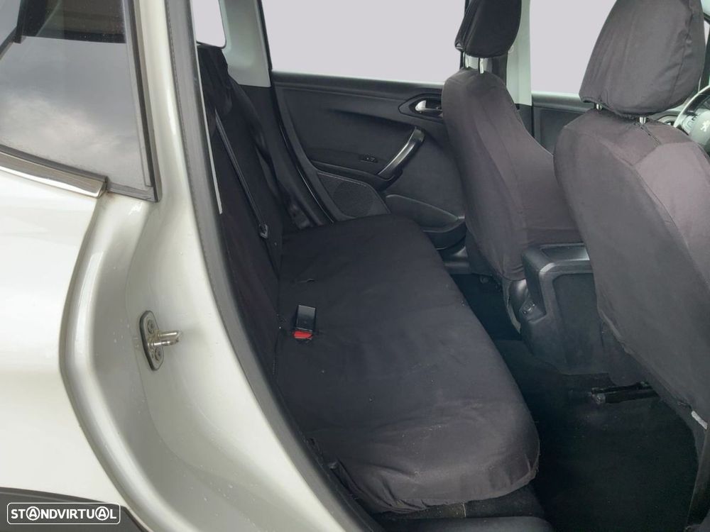 Peugeot 2008 1.2 PureTech Allure EAT6 - 10