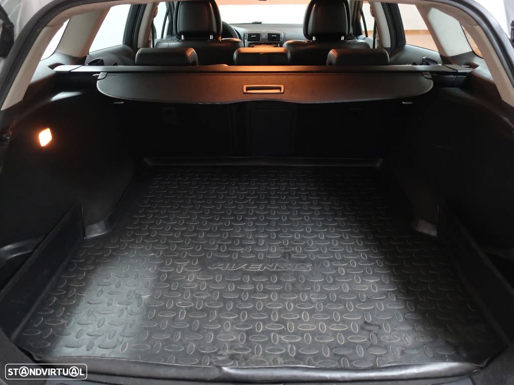 Toyota Avensis SW 2.0 D-4D Exclusive +Pele+GPS - 14
