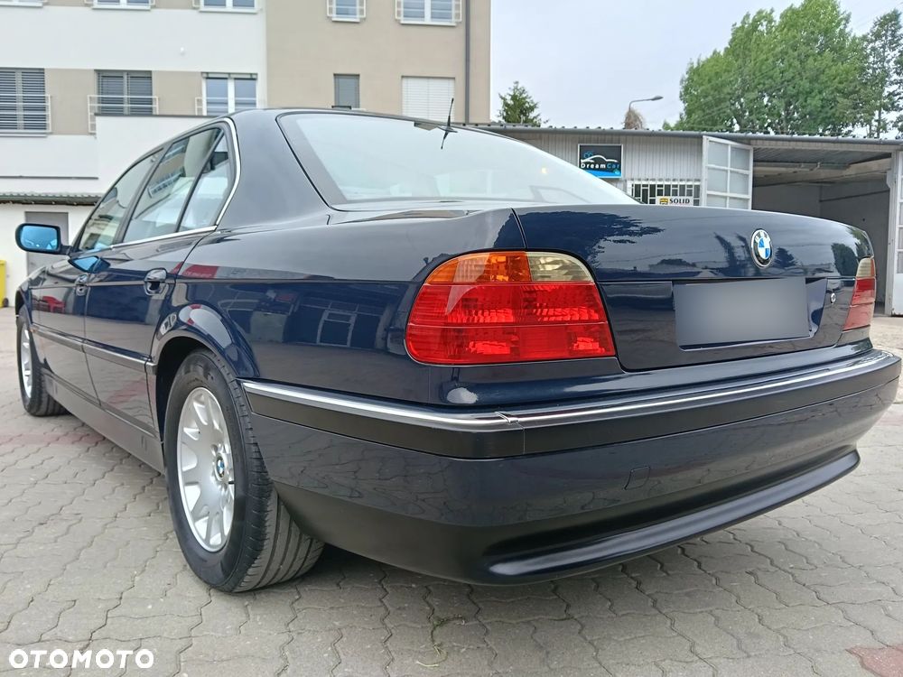 BMW Seria 7 - 25