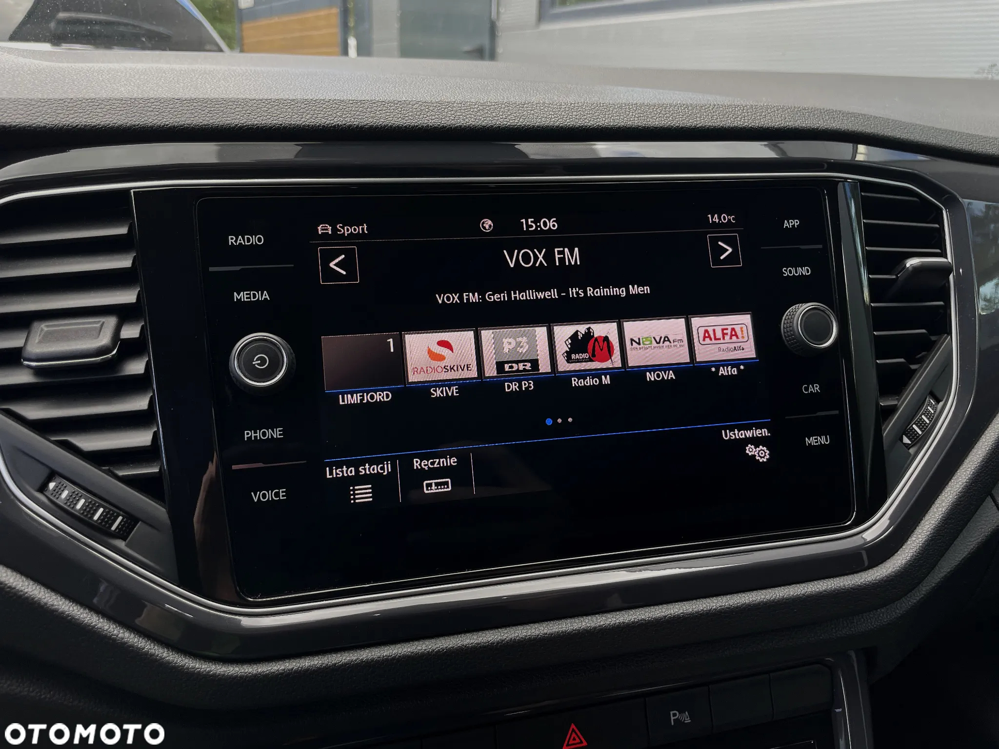 Volkswagen T-Roc 2.0 TDI SCR DSG Style - 24