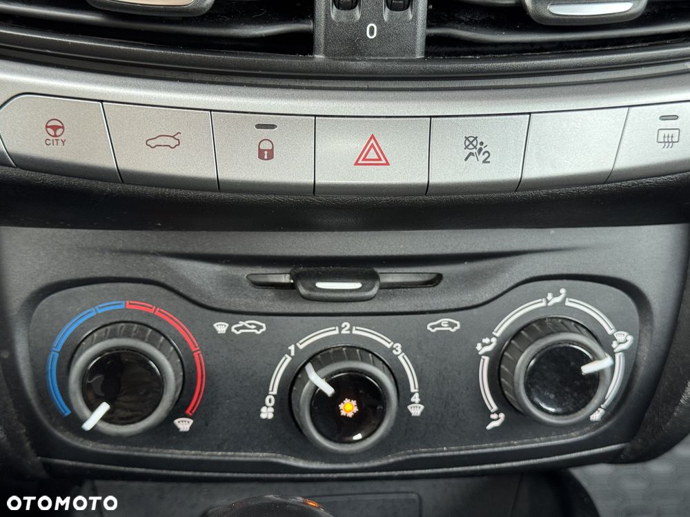 Fiat Tipo 1.6 E-Torq Lounge - 25