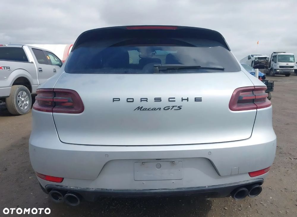 Porsche Macan GTS PDK - 12