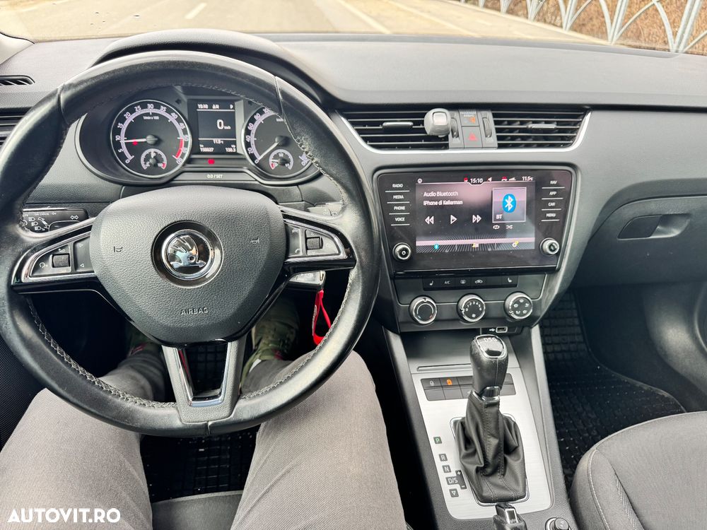 Skoda Octavia 1.6 TDI DSG Ambition - 11