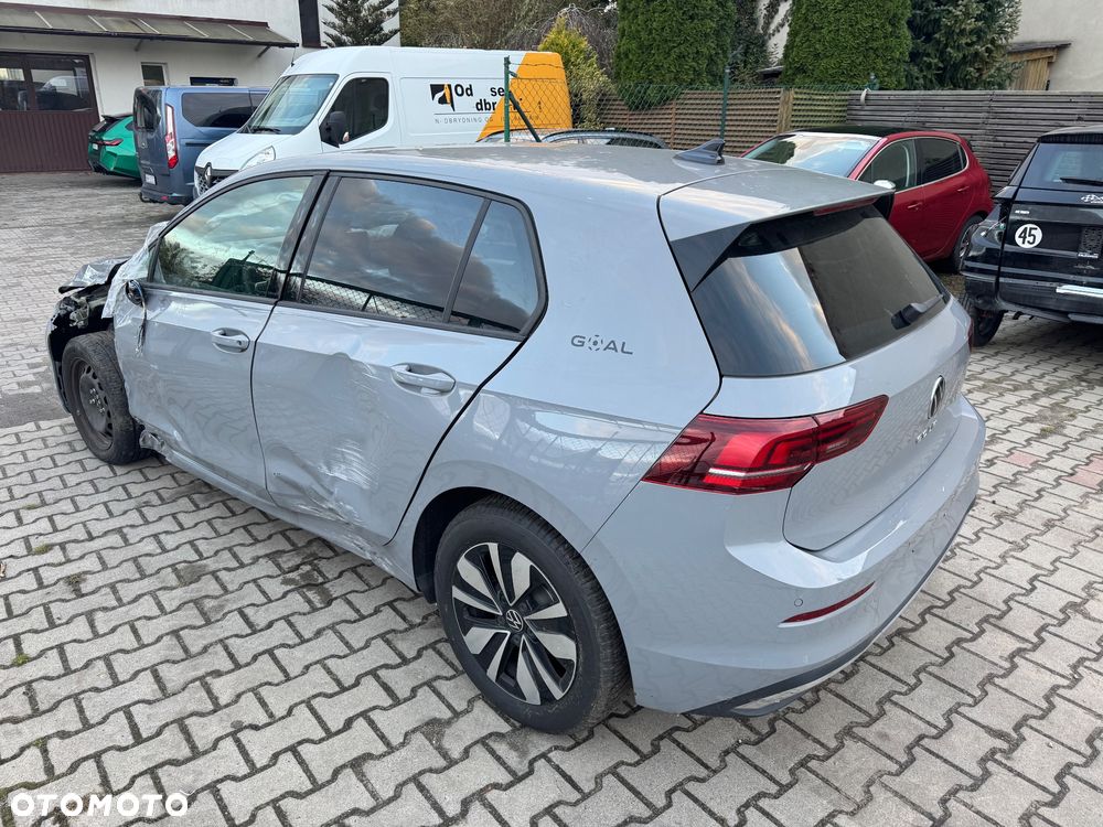 Volkswagen Golf 2.0 TDI SCR DSG Goal - 12