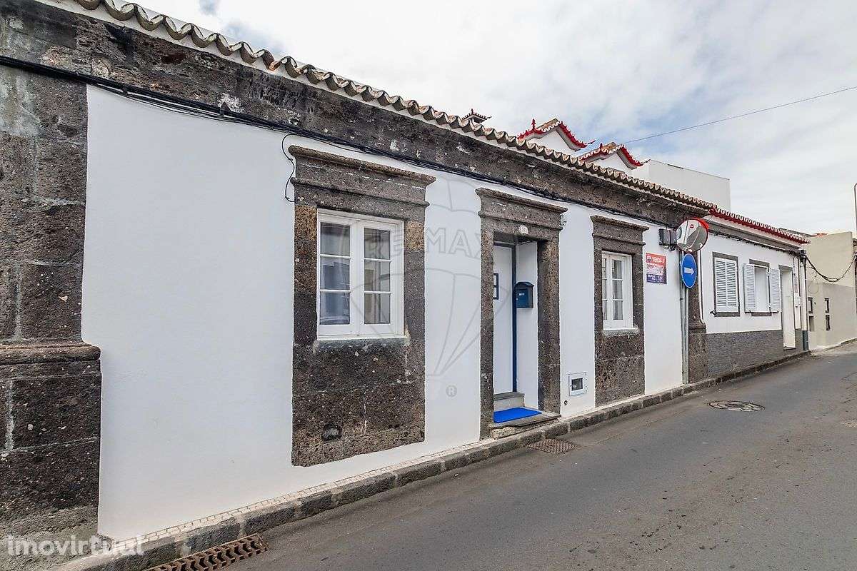 Moradia T2 para venda - Grande imagem: 2/24