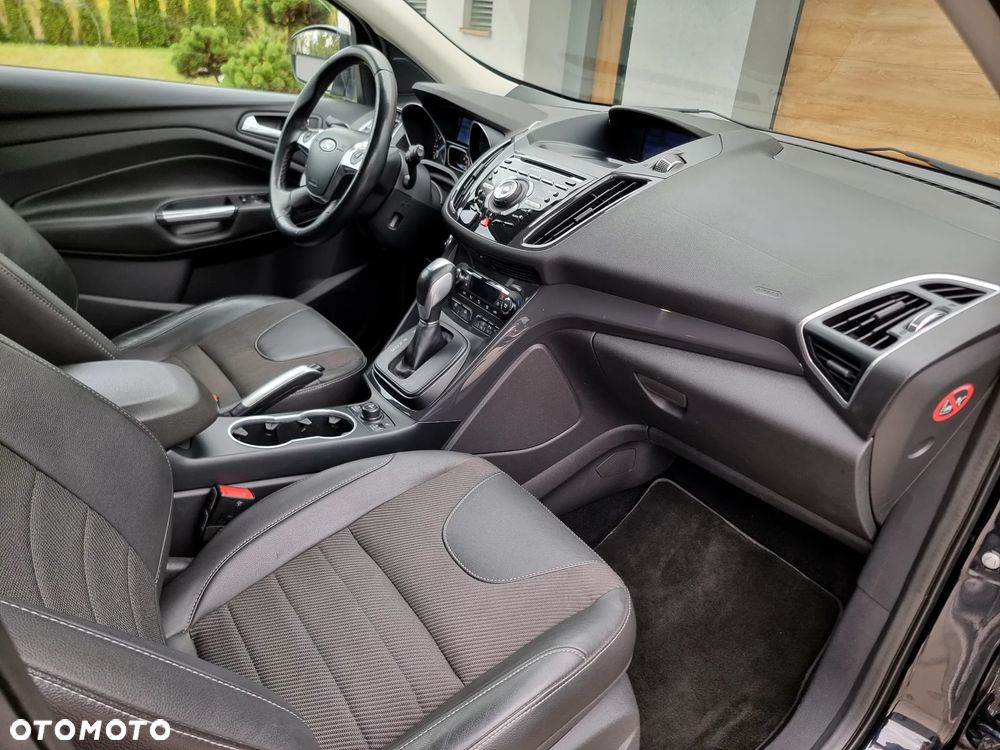 Ford Kuga 1.6 EcoBoost 4WD Titanium - 11