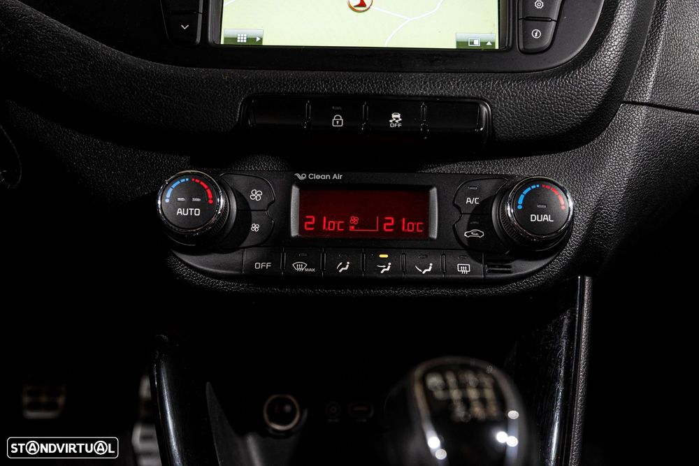 Kia Ceed SW 1.6 CRDi Nav Line - 16