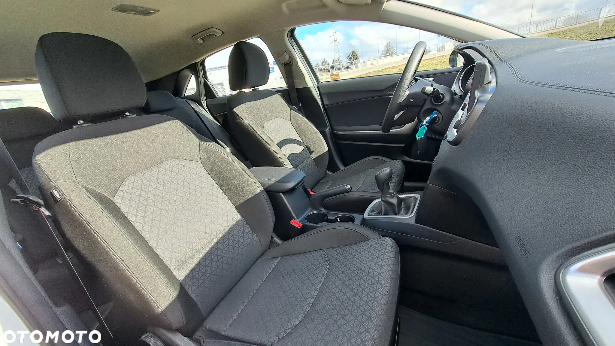 Kia Ceed 1.5 T-GDI S - 39