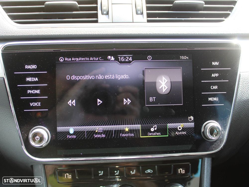 Skoda Superb Break 2.0 TDI Ambition DSG - 38