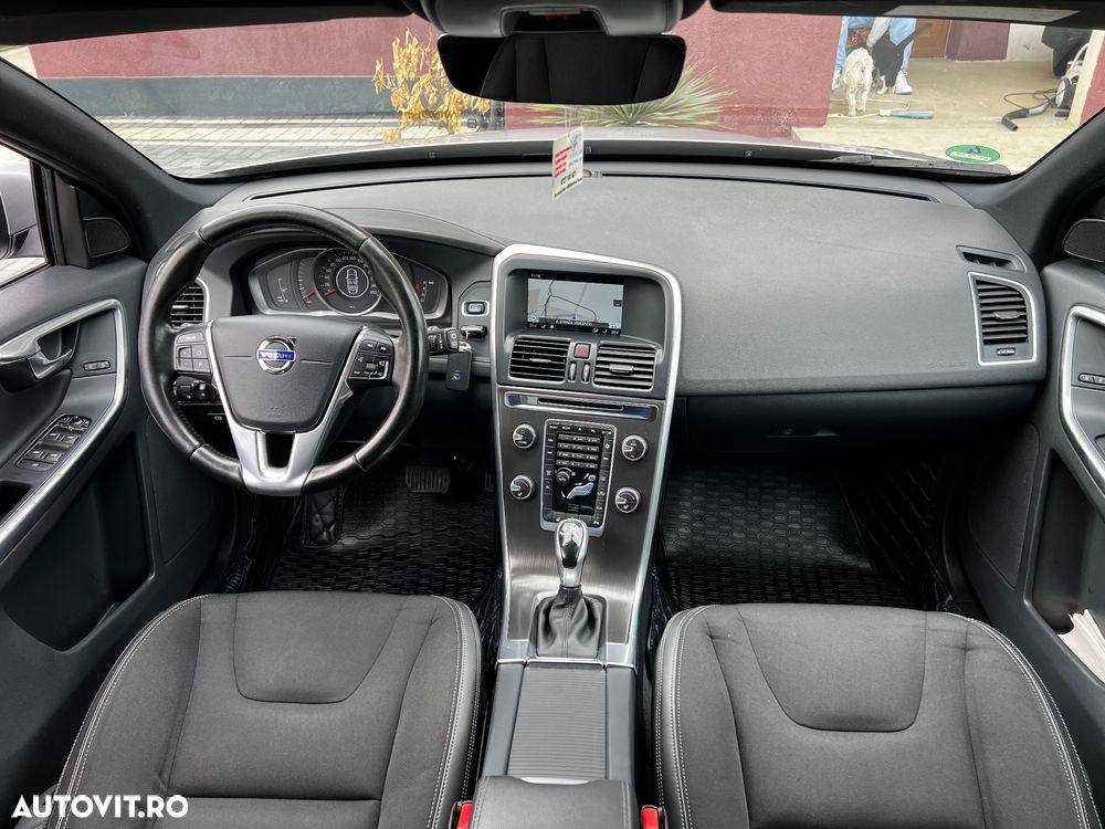 Volvo XC 60 D4 Geartronic Momentum - 9