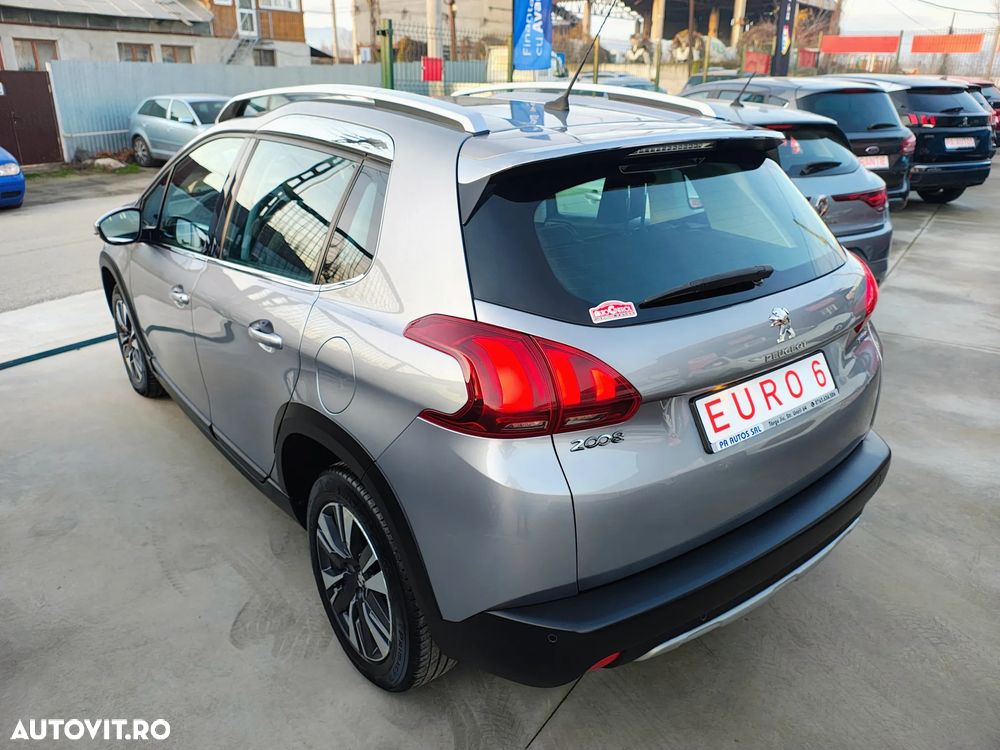 Peugeot 2008 PureTech 110 GPF Stop&Start EAT6 Allure - 4