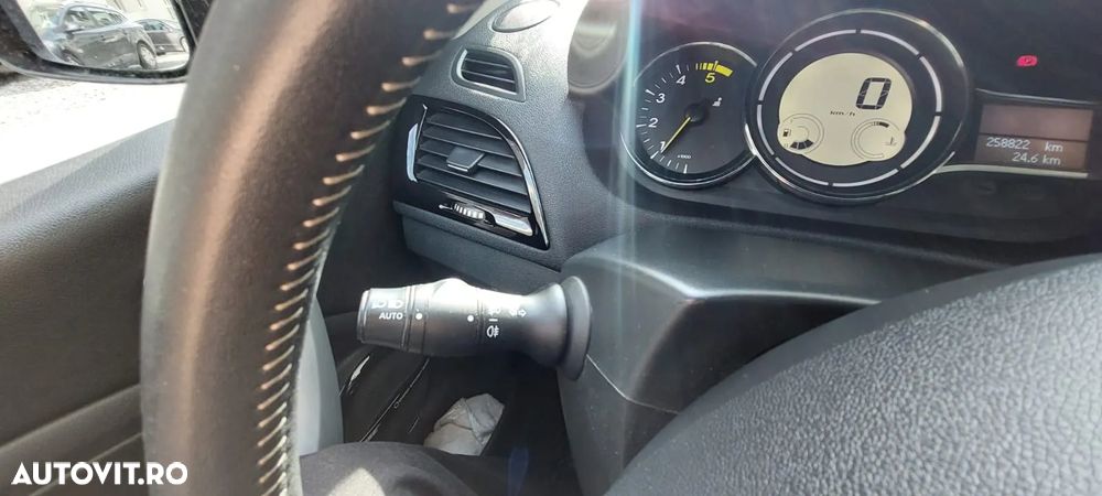 Renault Megane Grandtour ENERGY dCi 110 Start & Stopp Bose Edition - 10