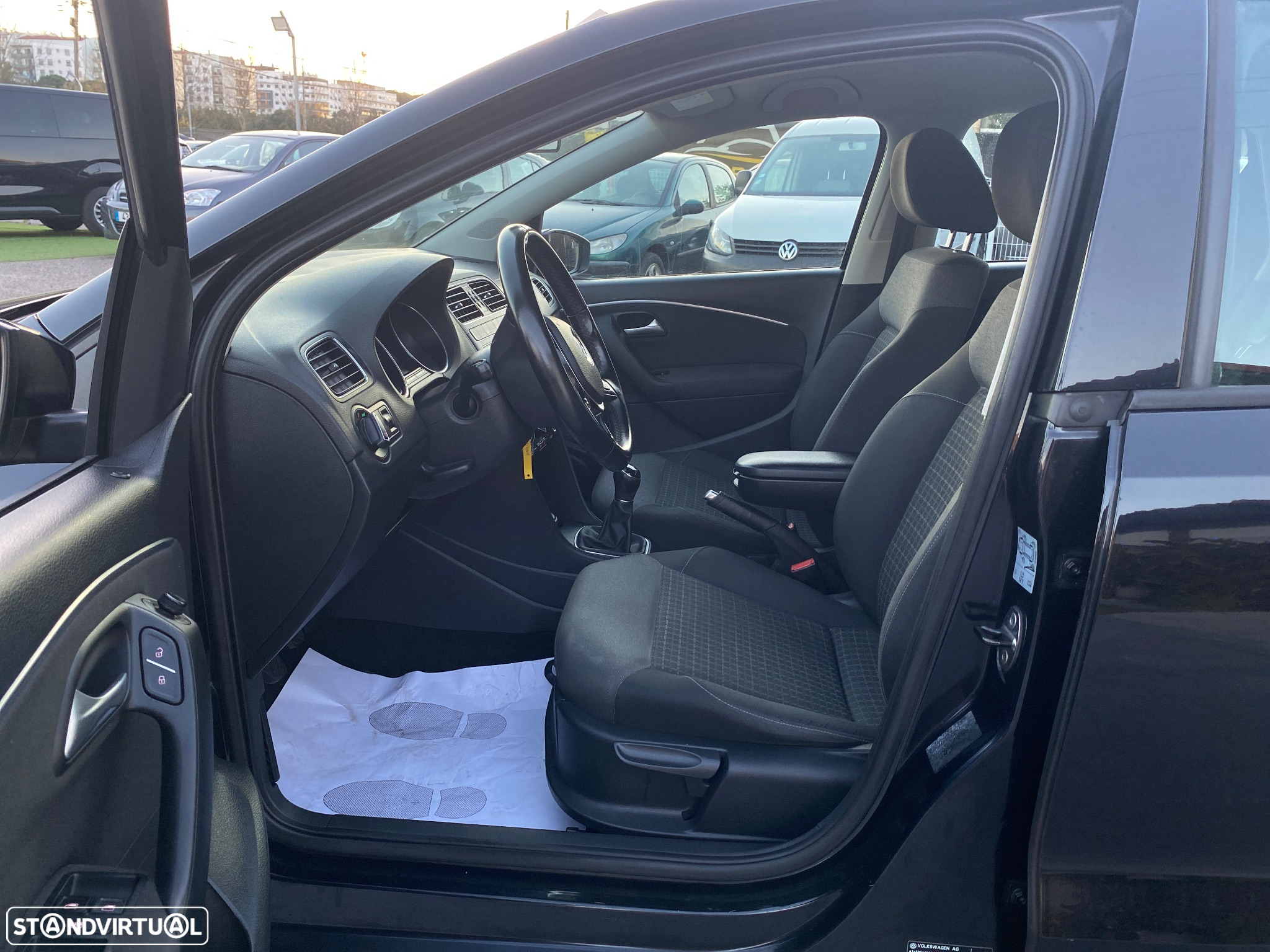 VW Polo 1.4 TDi Lounge - 11