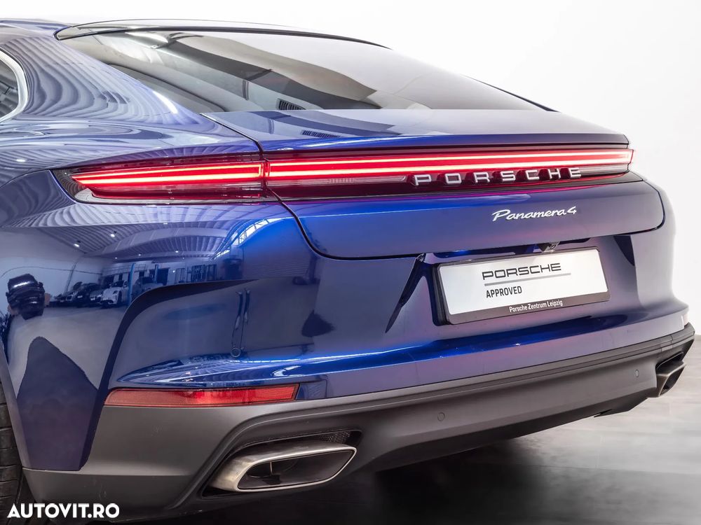 Porsche Panamera 4 - 11