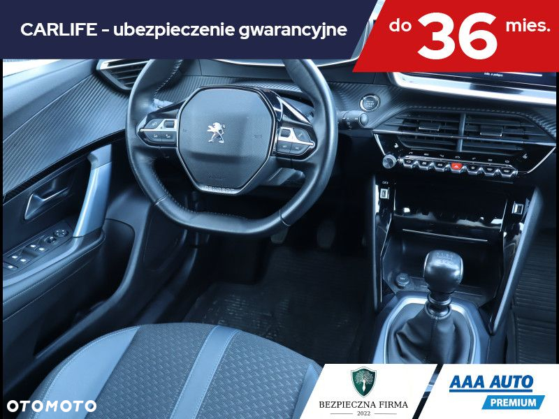 Peugeot 2008 - 8