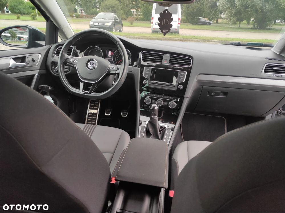Volkswagen Golf 1.6 TDI BlueMotion Technology Allstar - 14