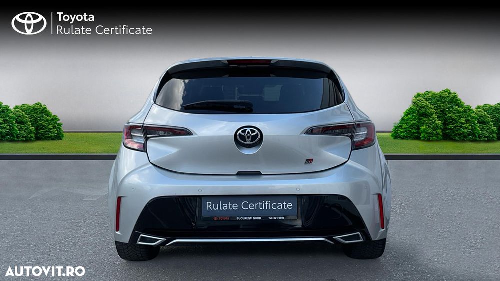 Toyota Corolla 2.0 HSD Exclusive Plus GR Sport Bi-Tone - 9
