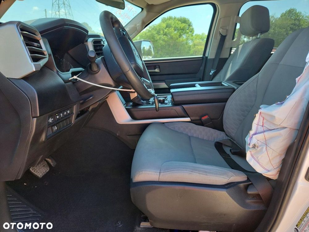 Toyota Tundra - 8