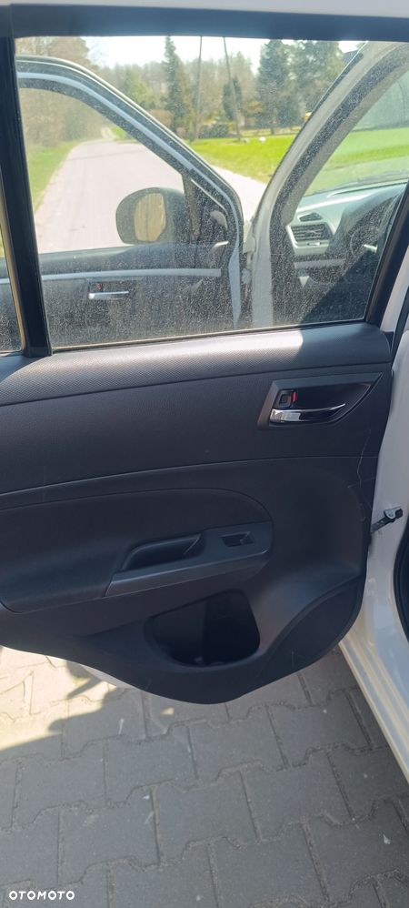 Suzuki Swift - 6