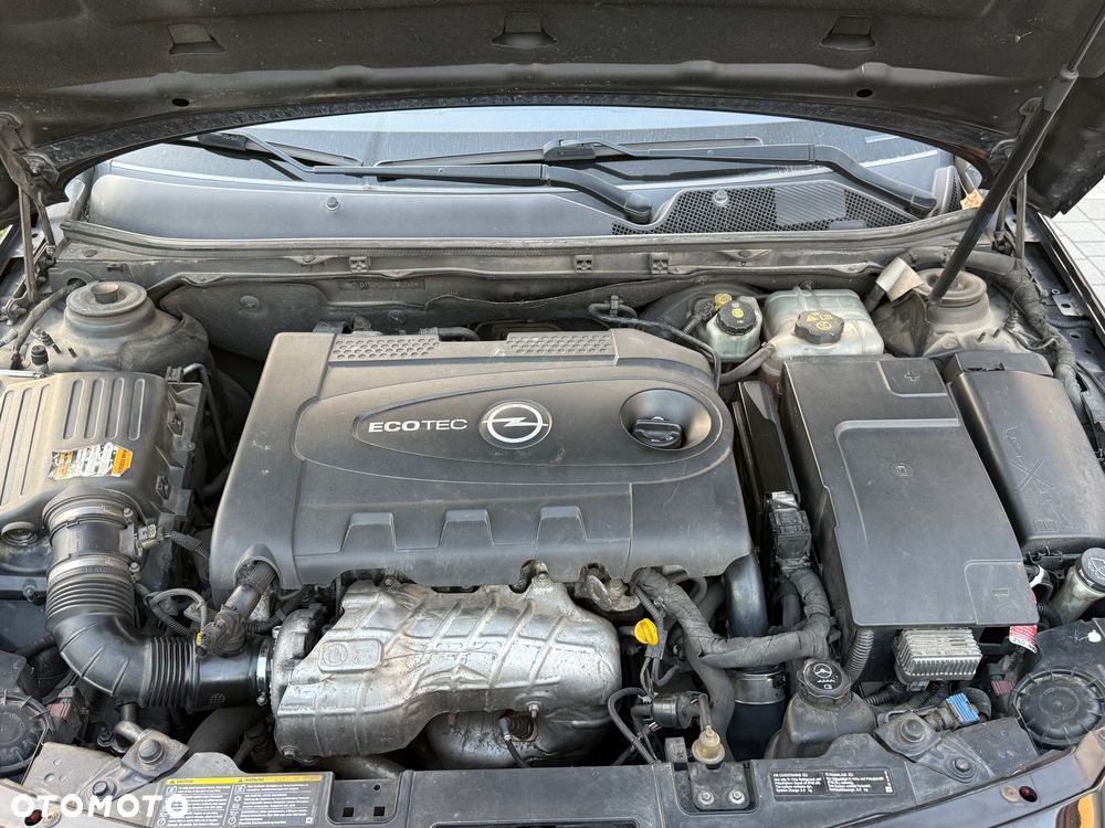 Opel Insignia - 11