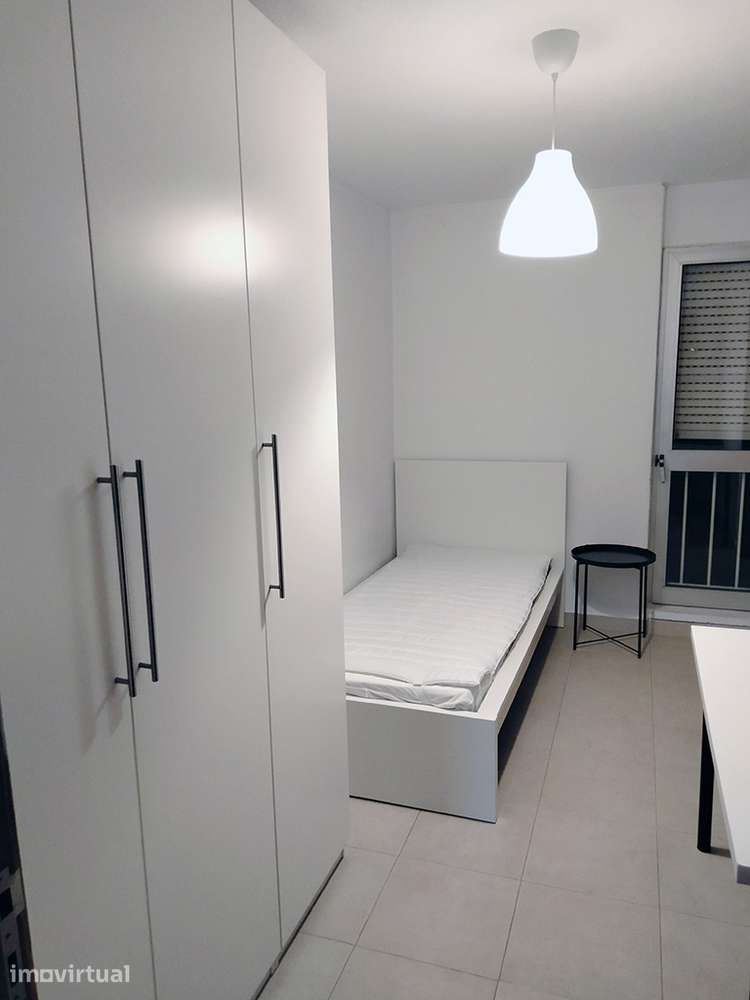 Quarto para arrendar perto do ISEL e RTP - Grande imagem: 2/6