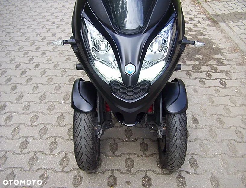 Piaggio MP-3 - 16