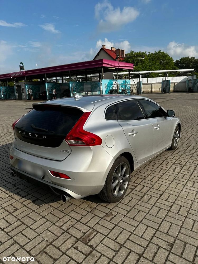 Volvo V40 D3 Geartronic R Design - 3