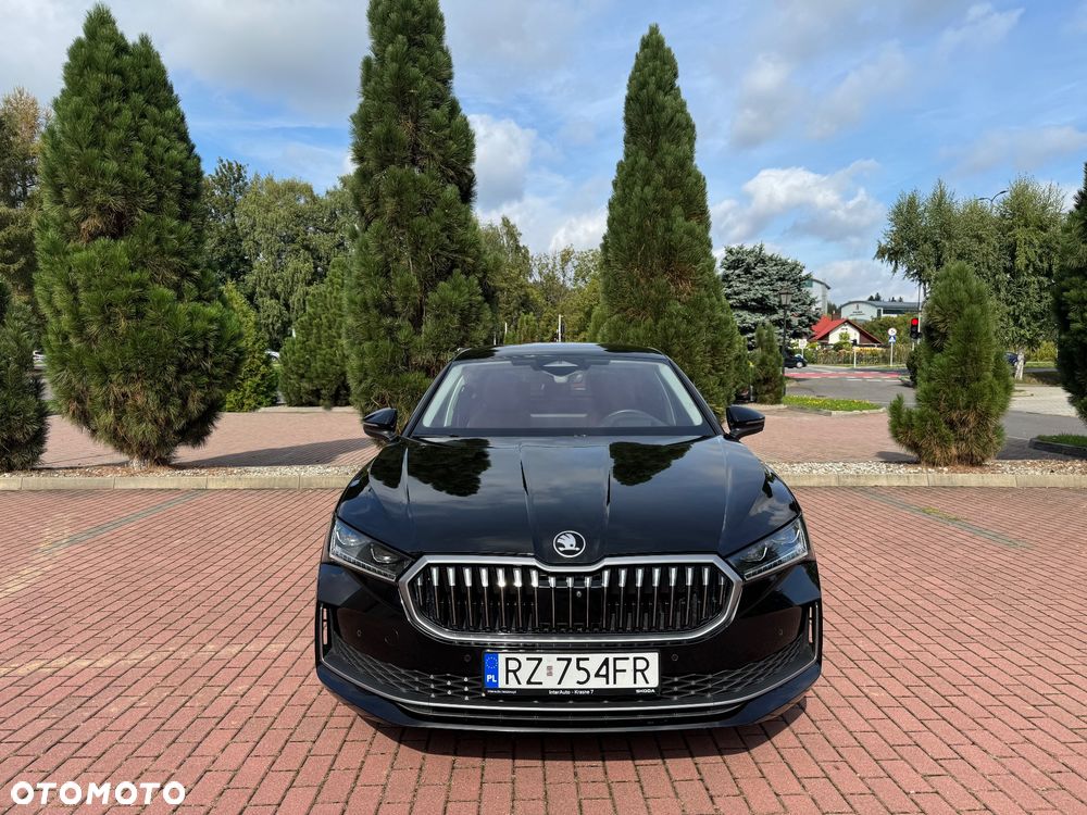 Skoda Superb 2.0 TDI SCR 4x4 L&K DSG - 2
