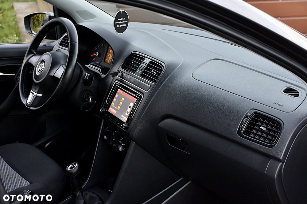 Volkswagen Polo 1.4 16V Comfortline - 25