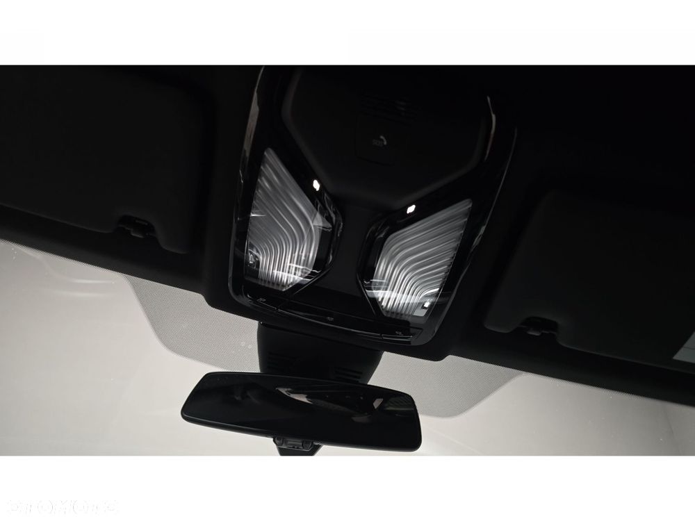 BMW Seria 3 320d xDrive mHEV M Sport - 31