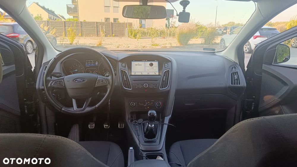 Ford Focus 1.5 EcoBoost SYNC Edition ASS - 8