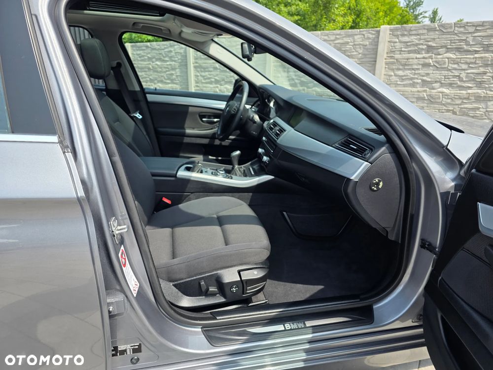 BMW Seria 5 520d - 9