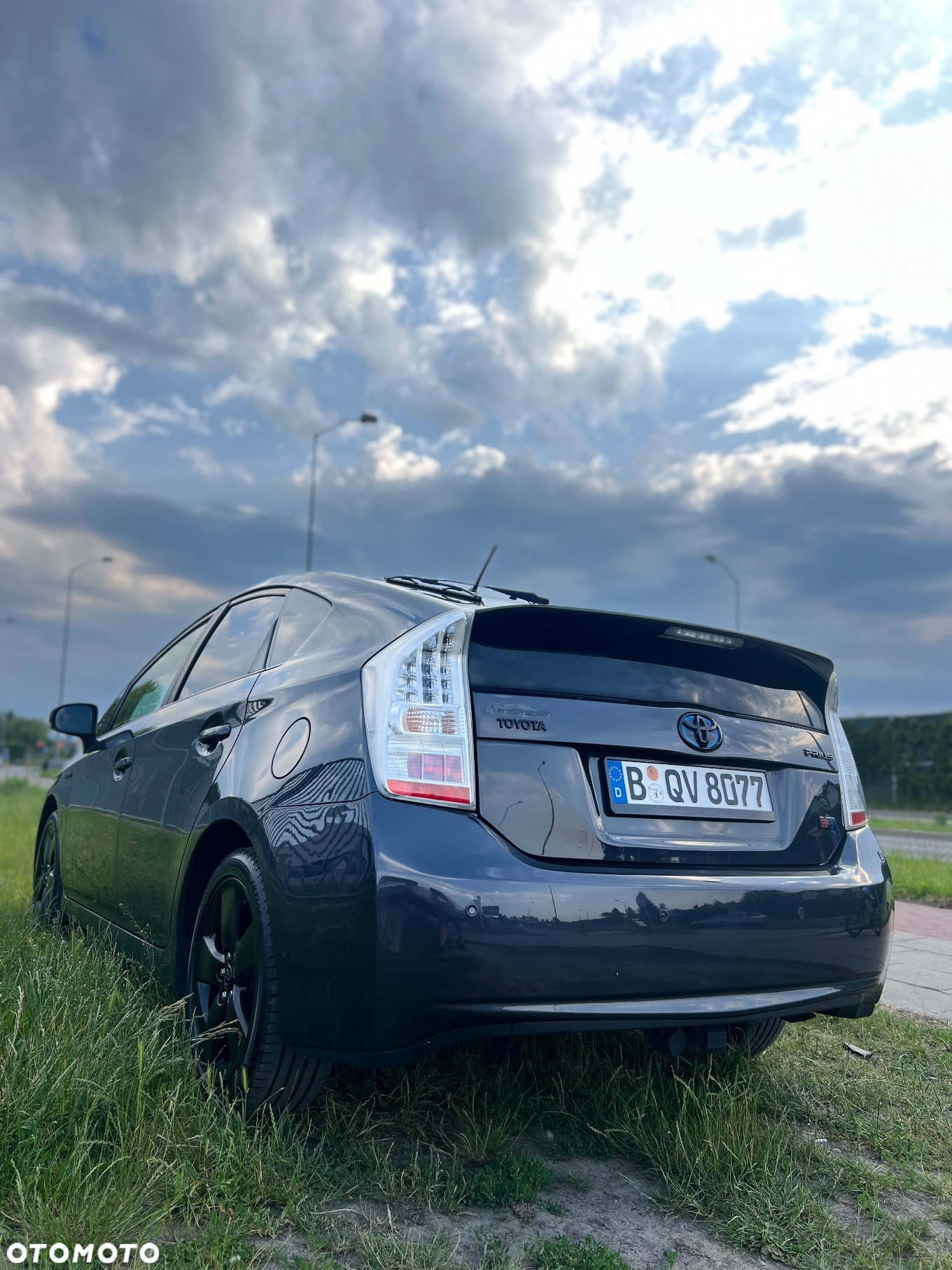 Toyota Prius - 4