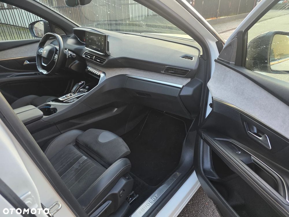 Peugeot 5008 BlueHDi 130 EAT8 GT - 22