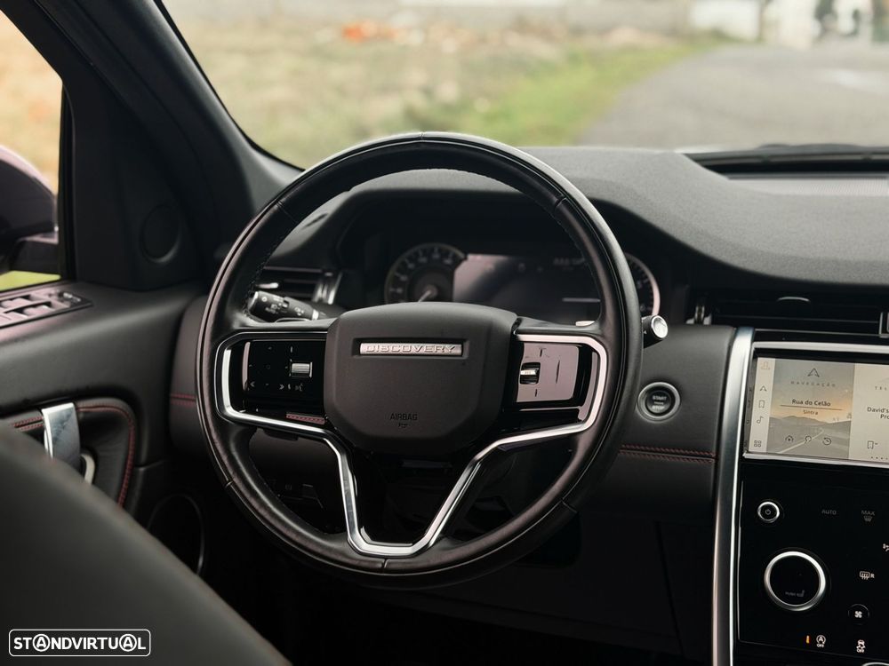 Land Rover Discovery Sport P300e R-Dynamic SE - 16