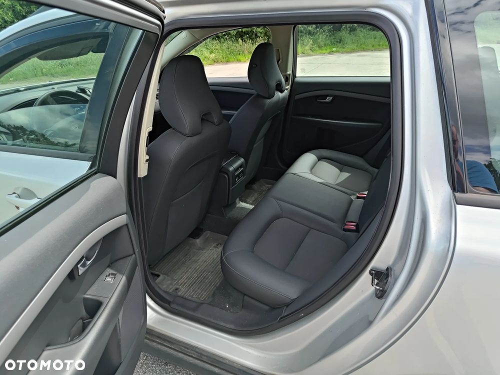 Volvo V70 2.0 - 10