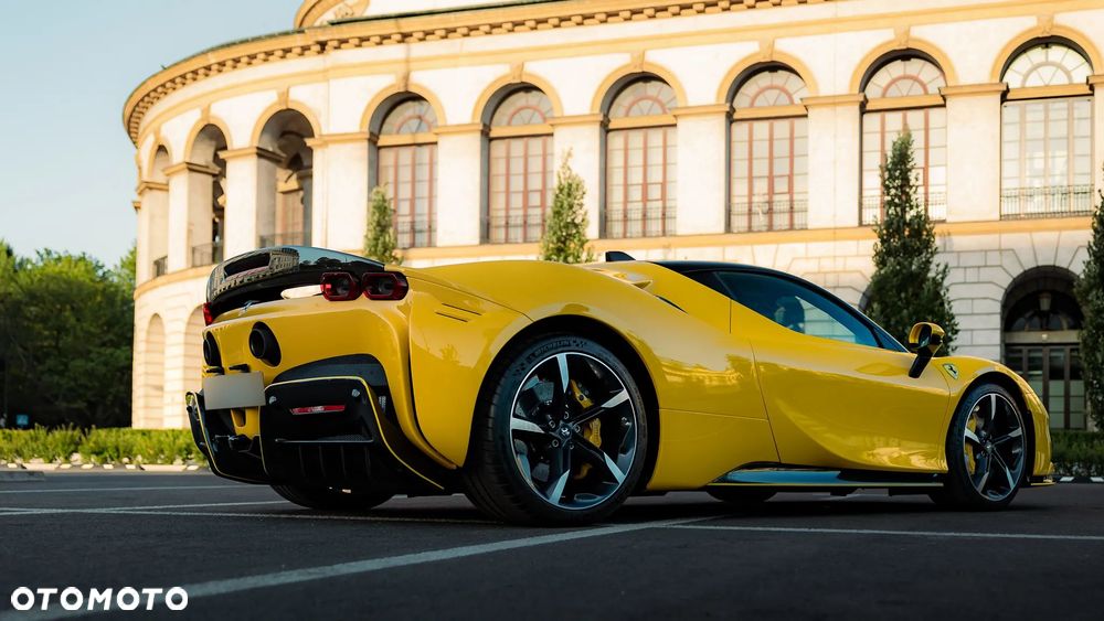 Ferrari SF90 Stradale - 5