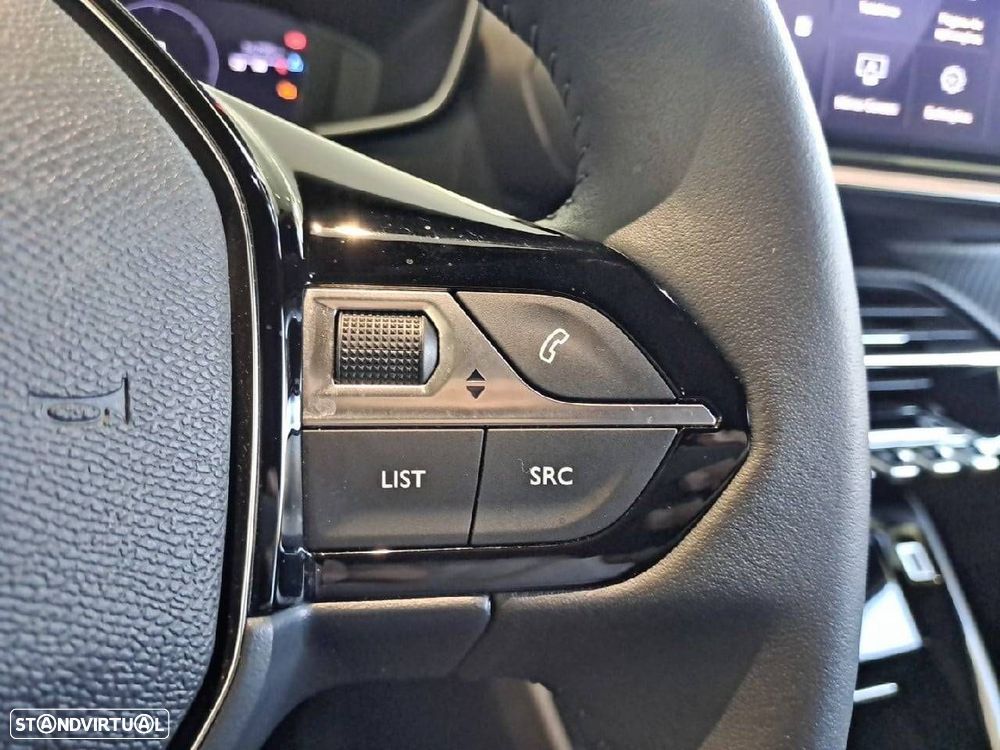 Peugeot 2008 1.2 PureTech Allure - 16