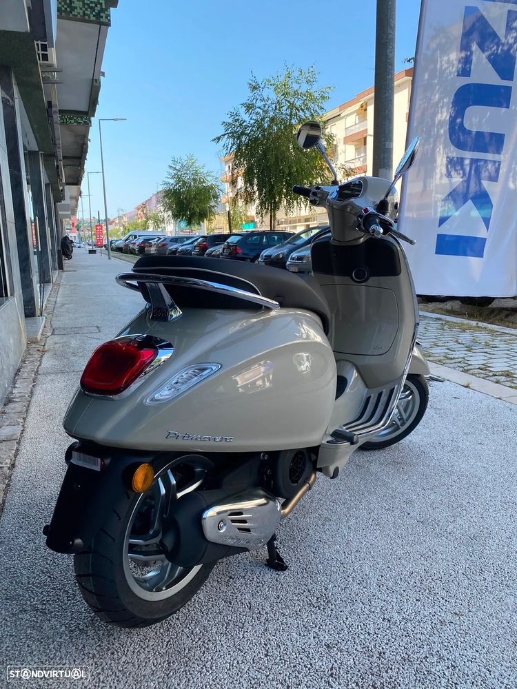 Vespa Primavera 125 - 3