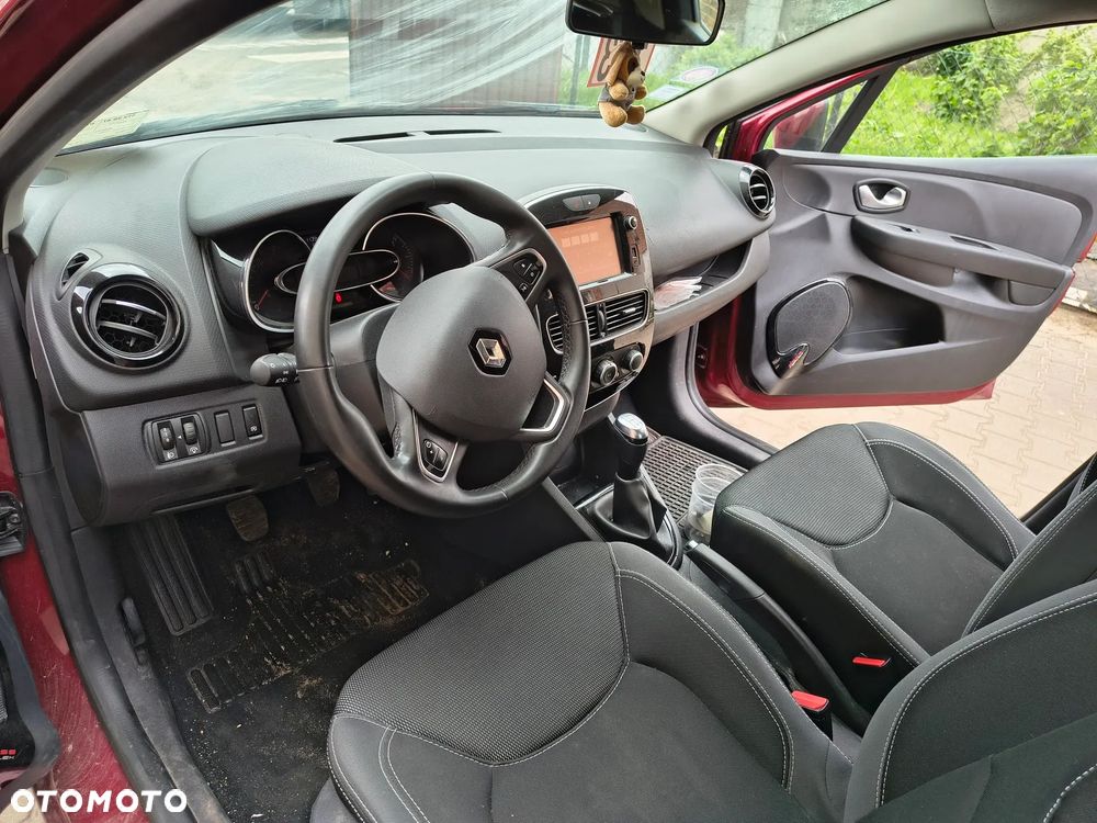 Renault Clio - 18