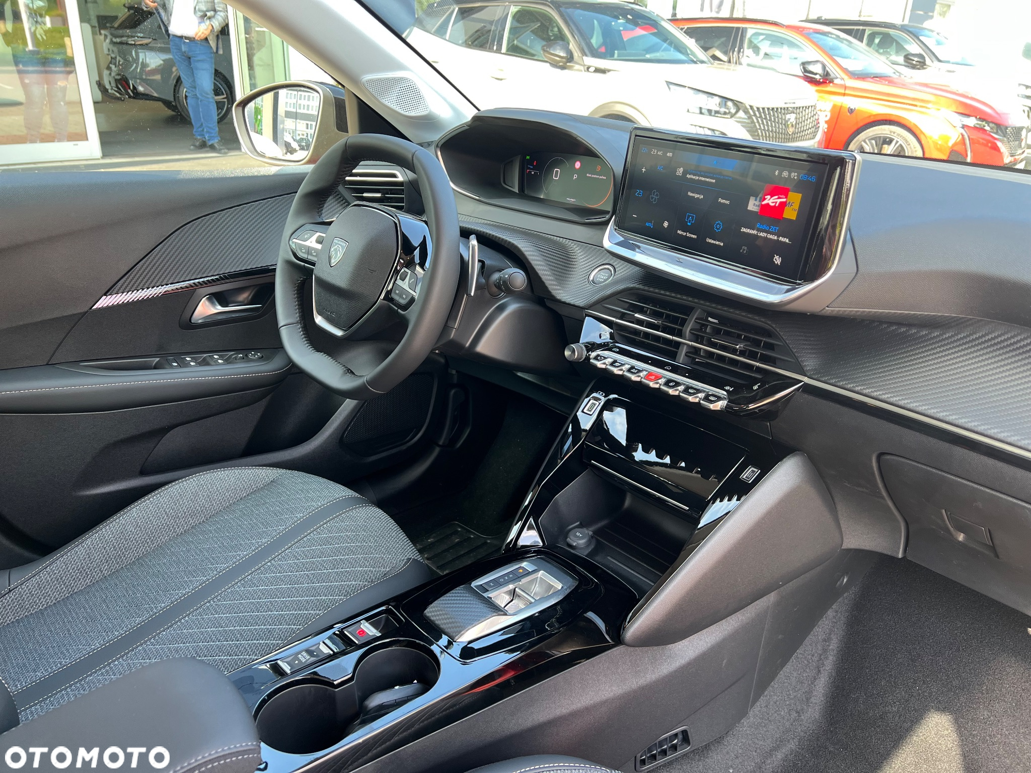 Peugeot 208 1.2 mHEV Allure - 13
