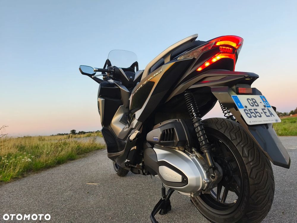 Honda NSS - 22
